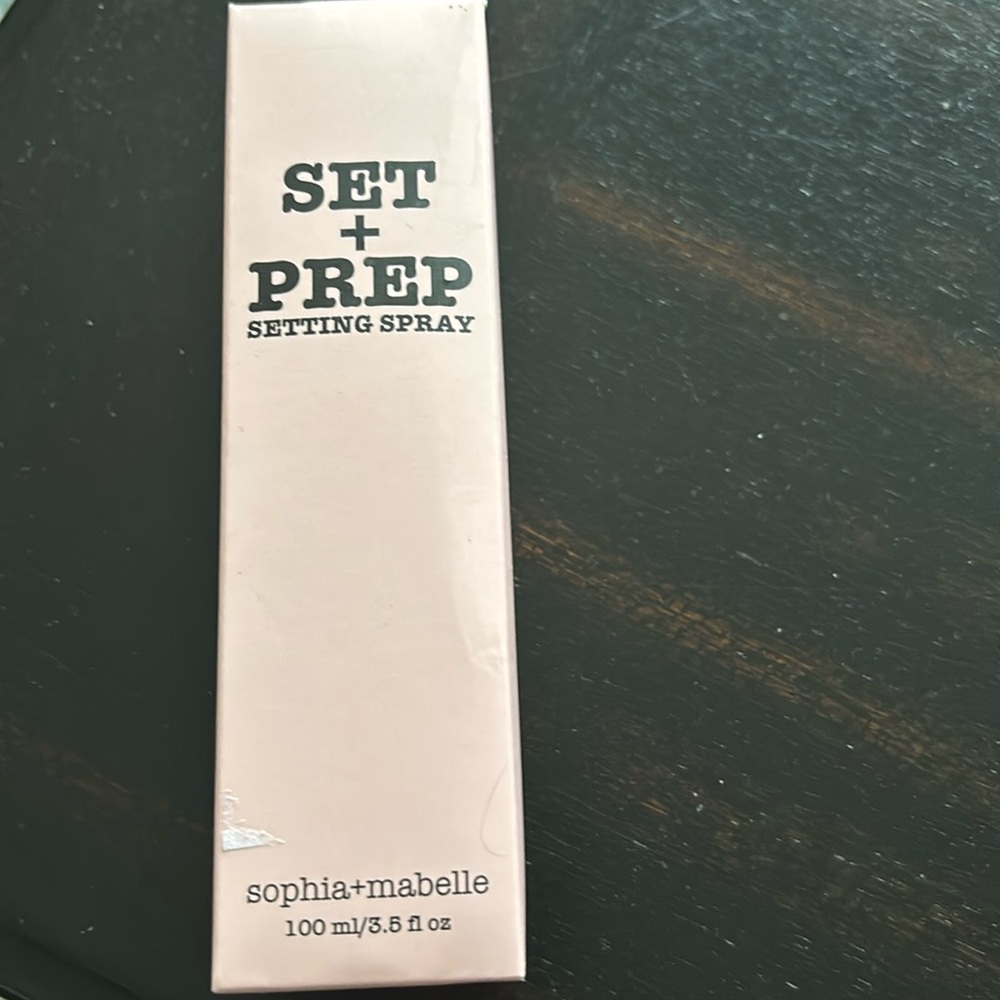 Sophia & Mabella set & prep setting spray
